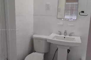 7741 Hawthorne Ave, Miami Beach, FL 33141 - Photo 11