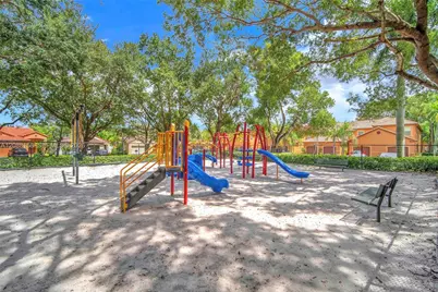 1303 Presidio Dr #6-41, Weston, FL 33327 - Photo 57