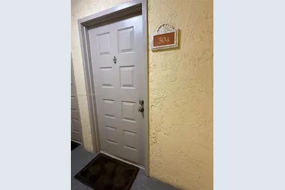 8363 Lake Dr #504, Doral, FL 33166 - Photo 3