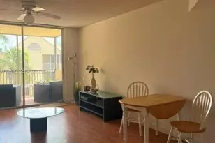 8363 Lake Dr, Doral, FL 33166 - Photo 5