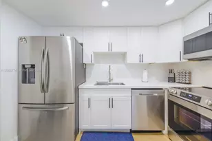 801 Brickell Bay Dr, Miami, FL 33131 - Photo 13