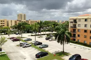 9360 Fontainebleau Blvd, Miami, FL 33172 - Photo 17