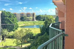 9360 Fontainebleau Blvd, Miami, FL 33172 - Photo 3