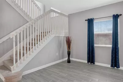 159 NE 36th Ter, Homestead, FL 33033 - Photo 7