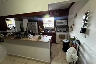 1245 W 24th St, Hialeah, FL 33010 - Photo 11