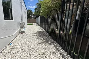 2115 NW 185th St, Miami Gardens, FL 33056 - Photo 15