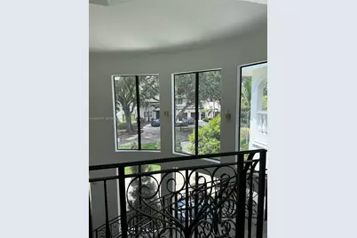 [Address not provided], Miami Lakes, FL 33016 - Photo 9