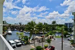 16570 NE 26th Ave, North Miami Beach, FL 33160 - Photo 3