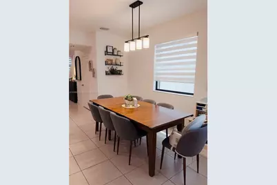 11014 W 35th Ln, Hialeah, FL 33018 - Photo 15