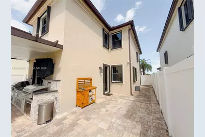 11014 W 35th Ln, Hialeah, FL 33018 - Photo 57