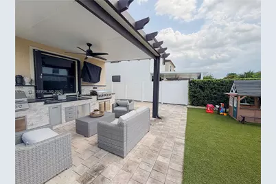11014 W 35th Ln, Hialeah, FL 33018 - Photo 51