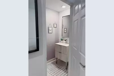 11014 W 35th Ln, Hialeah, FL 33018 - Photo 33