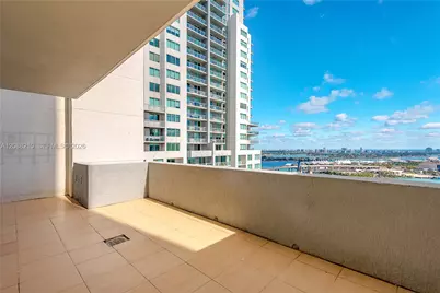 253 NE 2nd St #3105, Miami, FL 33132 - Photo 19