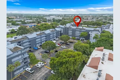 210 Fontainebleau Blvd #410, Miami, FL 33172 - Photo 21