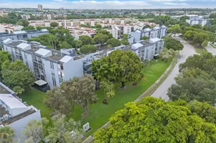 210 Fontainebleau Blvd, Miami, FL 33172 - Photo 29