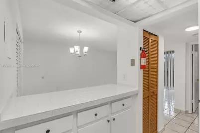 210 Fontainebleau Blvd #410, Miami, FL 33172 - Photo 11