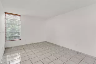 210 Fontainebleau Blvd, Miami, FL 33172 - Photo 15