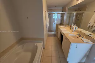 3340 NE 190th St, Aventura, FL 33180 - Photo 17