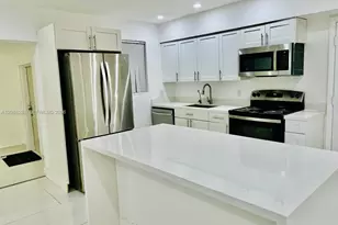 18320 NE 7th Ct, North Miami Beach, FL 33179 - Photo 15
