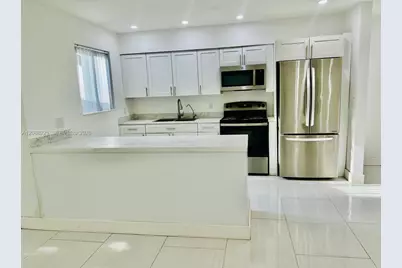 18320 NE 7th Ct, North Miami Beach, FL 33179 - Photo 15