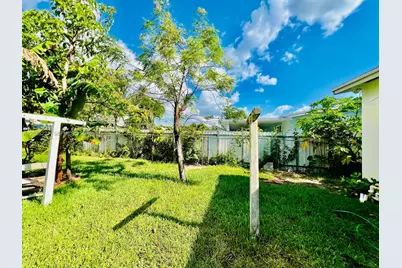 18320 NE 7th Ct, North Miami Beach, FL 33179 - Photo 49