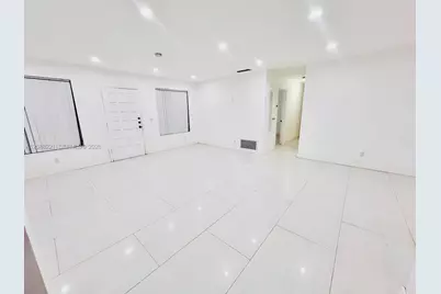 18320 NE 7th Ct, North Miami Beach, FL 33179 - Photo 11