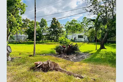 18320 NE 7th Ct, North Miami Beach, FL 33179 - Photo 51