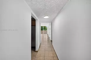10000 NW 80th Ct, Hialeah Gardens, FL 33016 - Photo 5