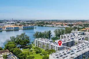 10000 NW 80th Ct, Hialeah Gardens, FL 33016 - Photo 31