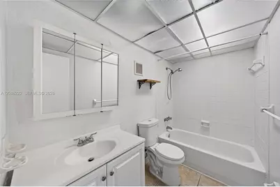 10000 NW 80th Ct #2432, Hialeah Gardens, FL 33016 - Photo 25