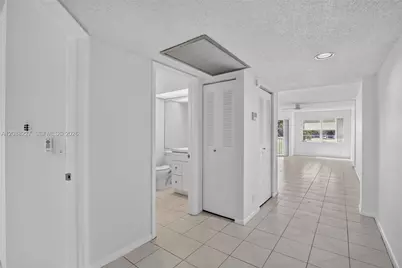 1200 SW 125th Ave #212L, Pembroke Pines, FL 33027 - Photo 9