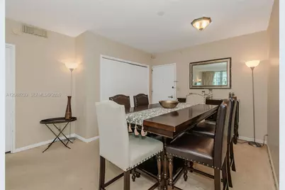 5700 Collins Ave #12D, Miami Beach, FL 33140 - Photo 9