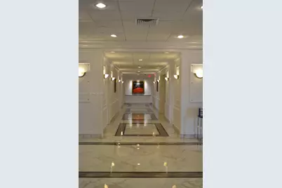 5700 Collins Ave #12D, Miami Beach, FL 33140 - Photo 31