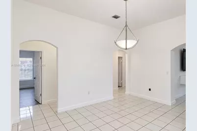 16362 SW 94th St, Miami, FL 33196 - Photo 9