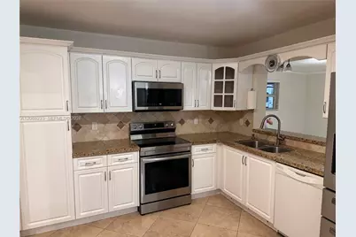 7050 SW 5th Ct #0, Pembroke Pines, FL 33023 - Photo 17