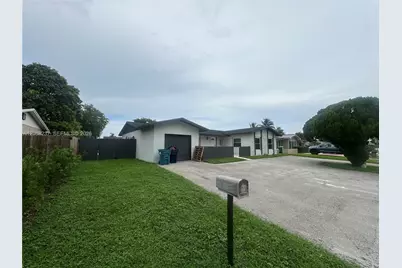 11611 SW 122nd Ave, Miami, FL 33186 - Photo 3