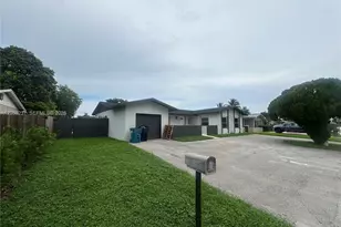 11611 SW 122nd Ave, Miami, FL 33186 - Photo 3
