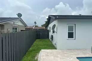 11611 SW 122nd Ave, Miami, FL 33186 - Photo 21