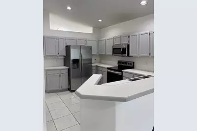 8995 NW 148th St #8995, Miami Lakes, FL 33018 - Photo 5