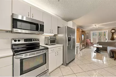 7503 Granville Dr #102, Tamarac, FL 33321 - Photo 13