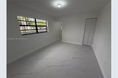 595 E 8th St #595, Hialeah, FL 33010 - Photo 9