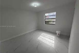 595 E 8th St, Hialeah, FL 33010 - Photo 5