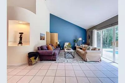 1342 NW 195th Ave, Pembroke Pines, FL 33029 - Photo 19