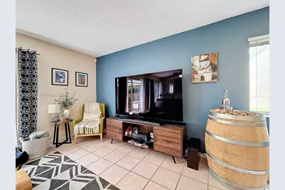 1342 NW 195th Ave, Pembroke Pines, FL 33029 - Photo 17