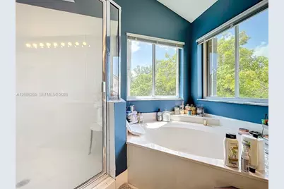 1342 NW 195th Ave, Pembroke Pines, FL 33029 - Photo 51