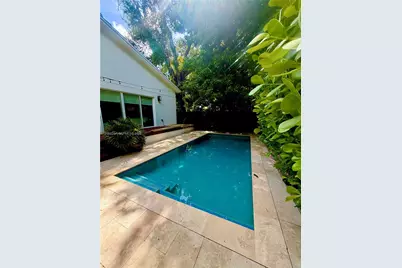 270 SW 29th Rd, Miami, FL 33129 - Photo 37