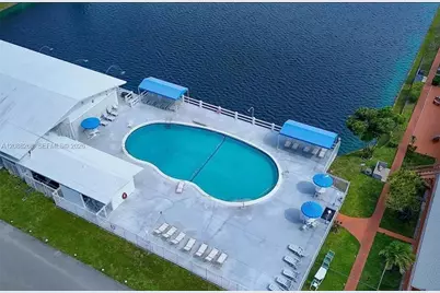 1030 SW 11 St #M20, Hallandale Beach, FL 33009 - Photo 23
