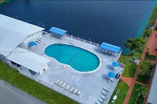 1030 SW 11th St, Hallandale Beach, FL 33009 - Photo 23