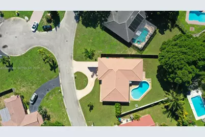 10650 NW 42nd Dr, Coral Springs, FL 33065 - Photo 31