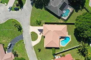 10650 NW 42nd Dr, Coral Springs, FL 33065 - Photo 31